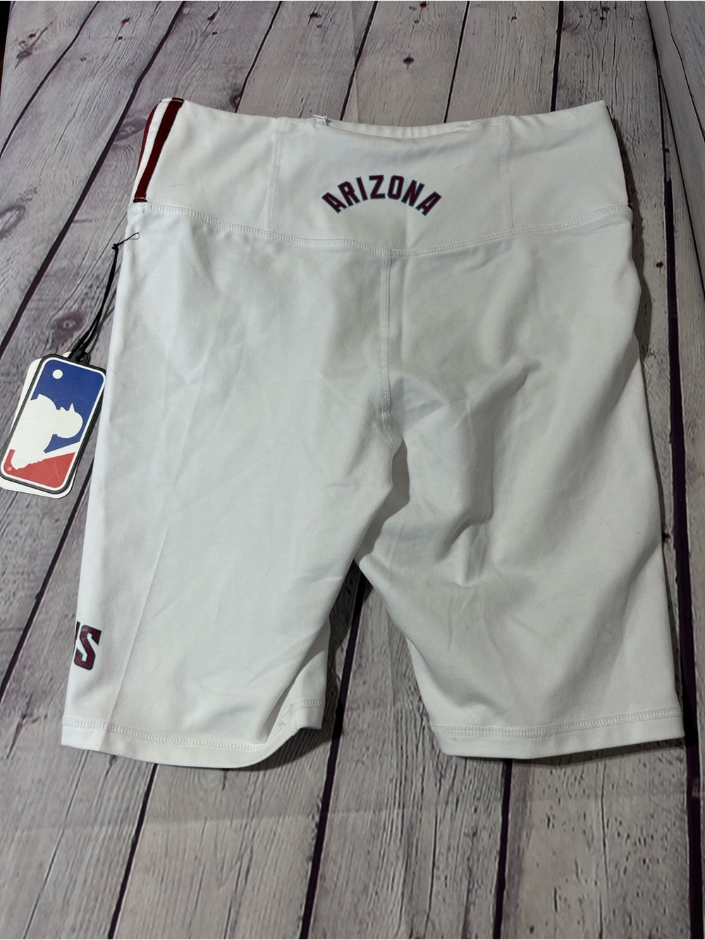 Pro Standard Women’s White Athletic Shorts – MLB Licensed